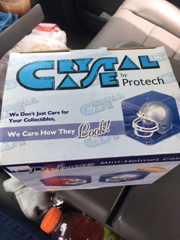 BRAND NEW MINI HELMET DELUXE CASE