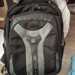 SWISS GEAR BACKPACK 