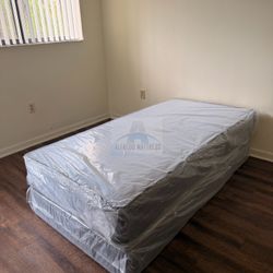 Twin mattress and box spring set (2pc - new) 