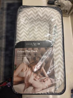 DockATot Deluxe Plus Baby Dock
