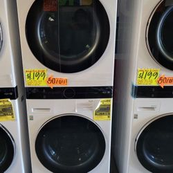 LG ThinQ WashTower Single Unit Front Load Washer 4.5 Cubic Feet Dryer 7.4 Cubic Feet 8V82