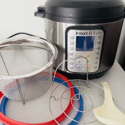 Instant Pot, IP-Duo Plus 60, 6 qt, 9-in-1 Electric Pressure Cooker with Accessories  Works perfectly. 