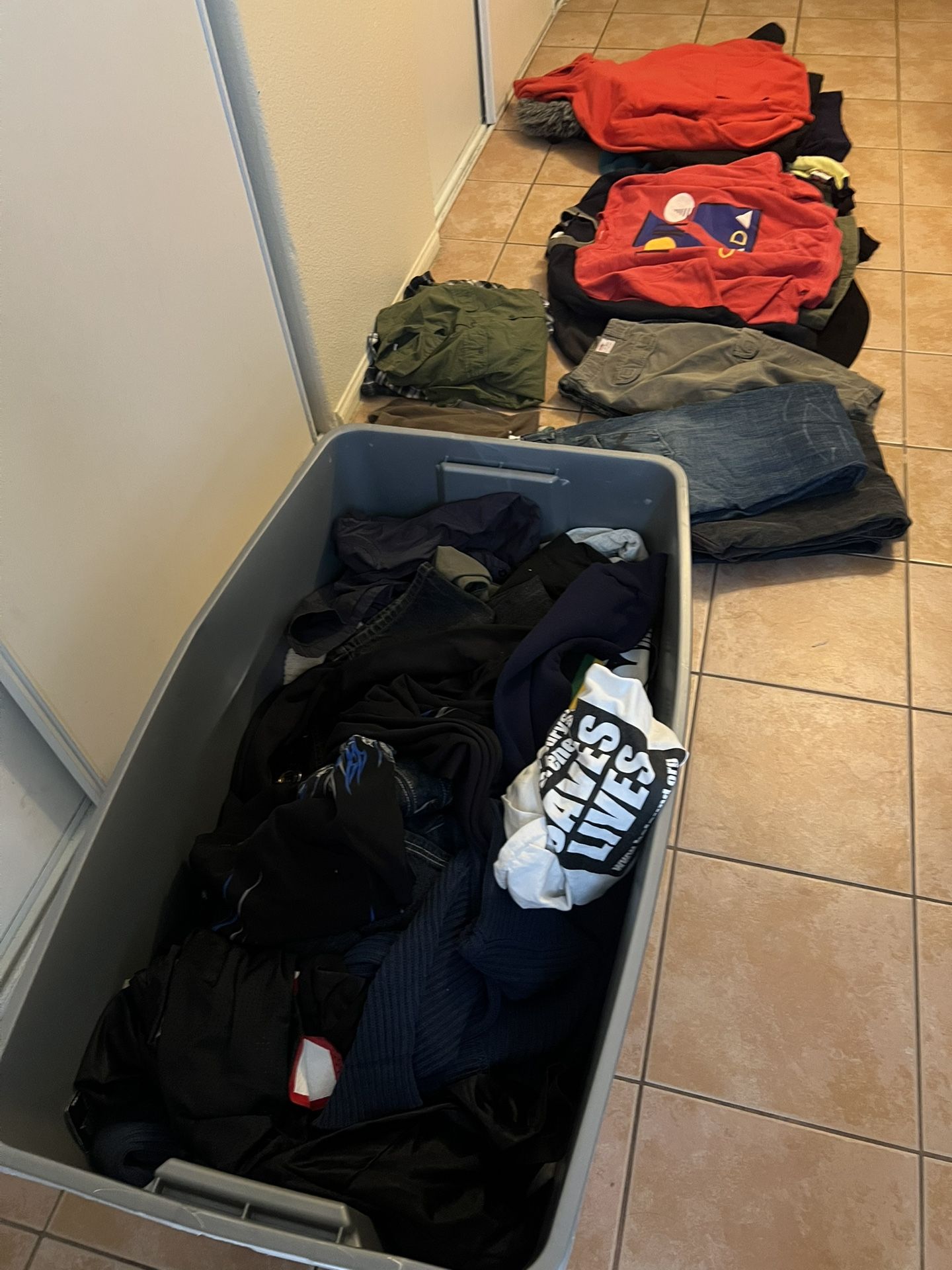 VINTAGE BULK CLOTHING Pick Up Only