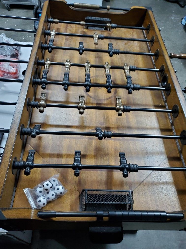 Well Universal Foosball Table 1148054 for Sale in Las Vegas, NV OfferUp