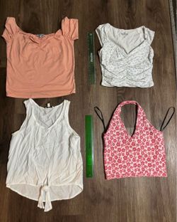 Bundle 4 tops for $5