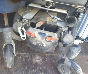 Quickie Q400M Electric Wheelchair Joystick control with Charger, used
