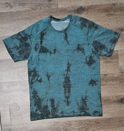 Lululemon Mens Medium Shirt