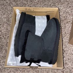 brand new ugg boot