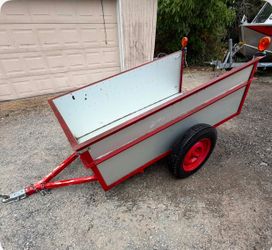 $450 OBO 5x7 aluminum trailer