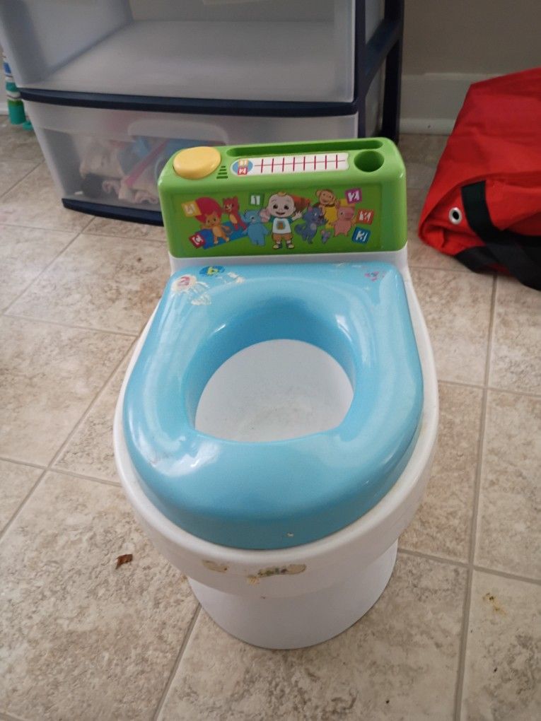 CoComelon Soft Potty Training Seat.