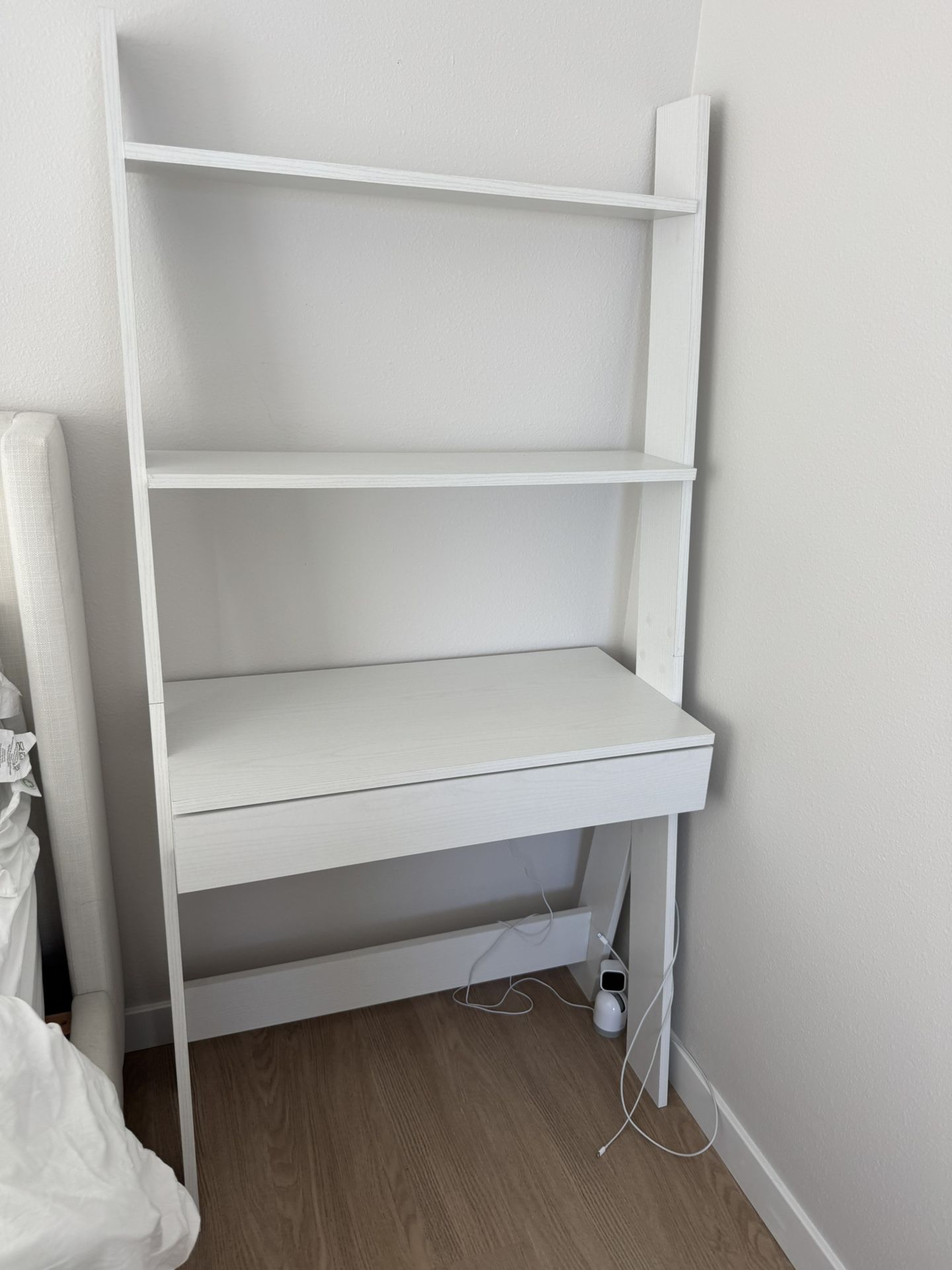 Shelf Ladder White Desk Mini Small Like New