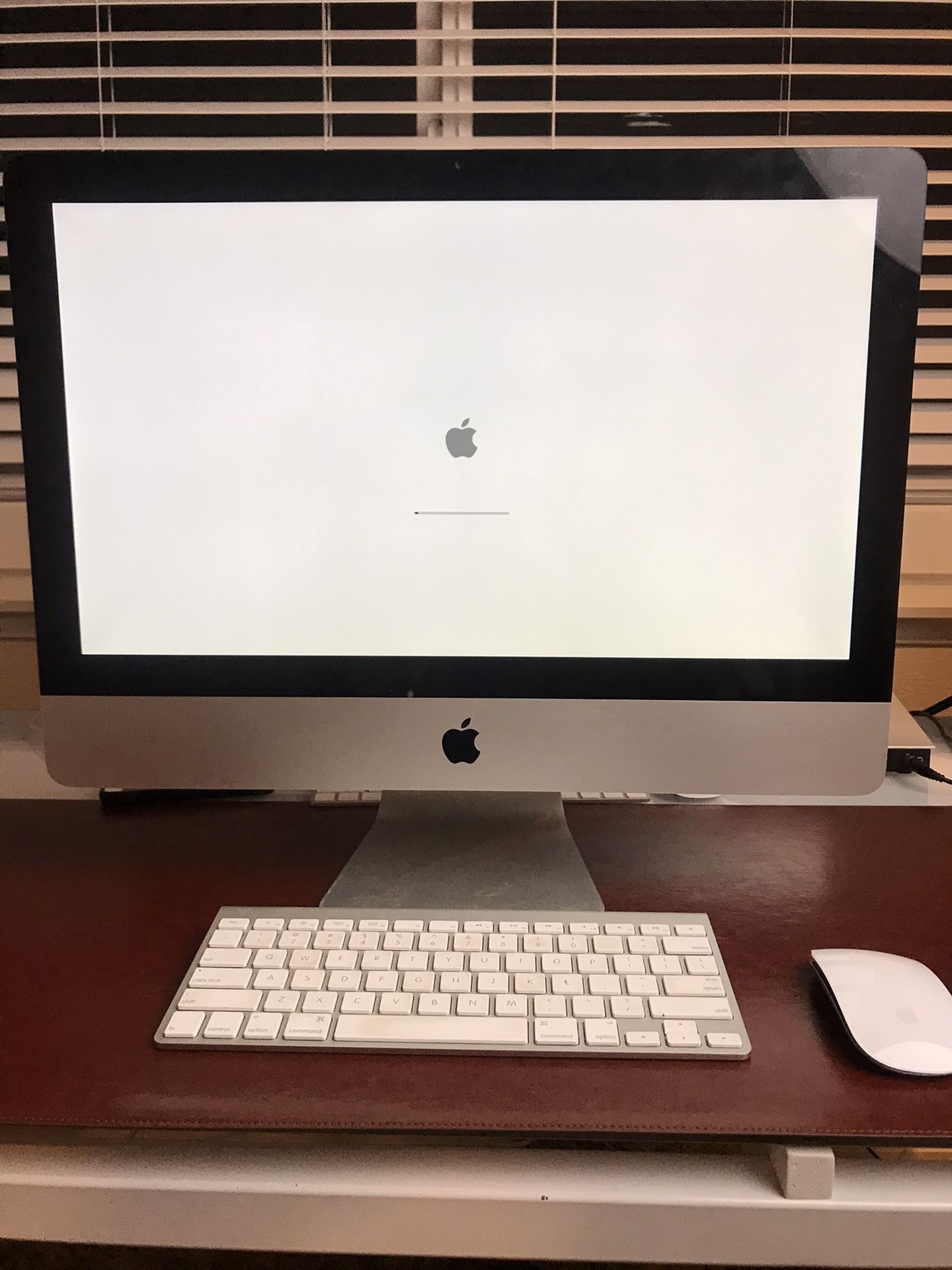Apple iMac 2011 - 500gb / 21.5 in display