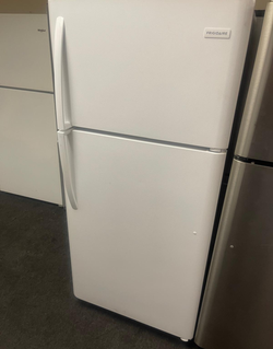 Frigidaire Top Freezer Refrigerator White