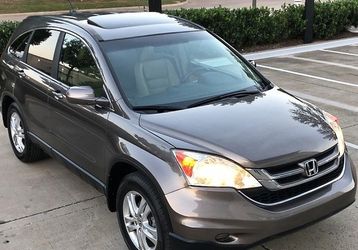 2010 Honda CRV EX clean title and one owner!