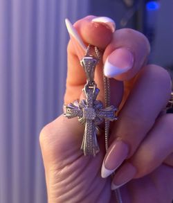 Diamond.Cross Pendant 14 K White Gold