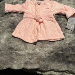 New with Tags -NIKE Pink Terry Robe  0-9 Months 
