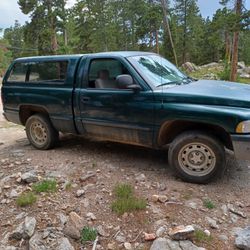 2001 V6 5 Spd Truck...NO TITLE