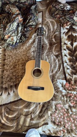 Mitchell Guitar 50 (used Like New)
