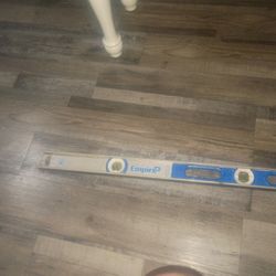 4 Foot Level Empire 