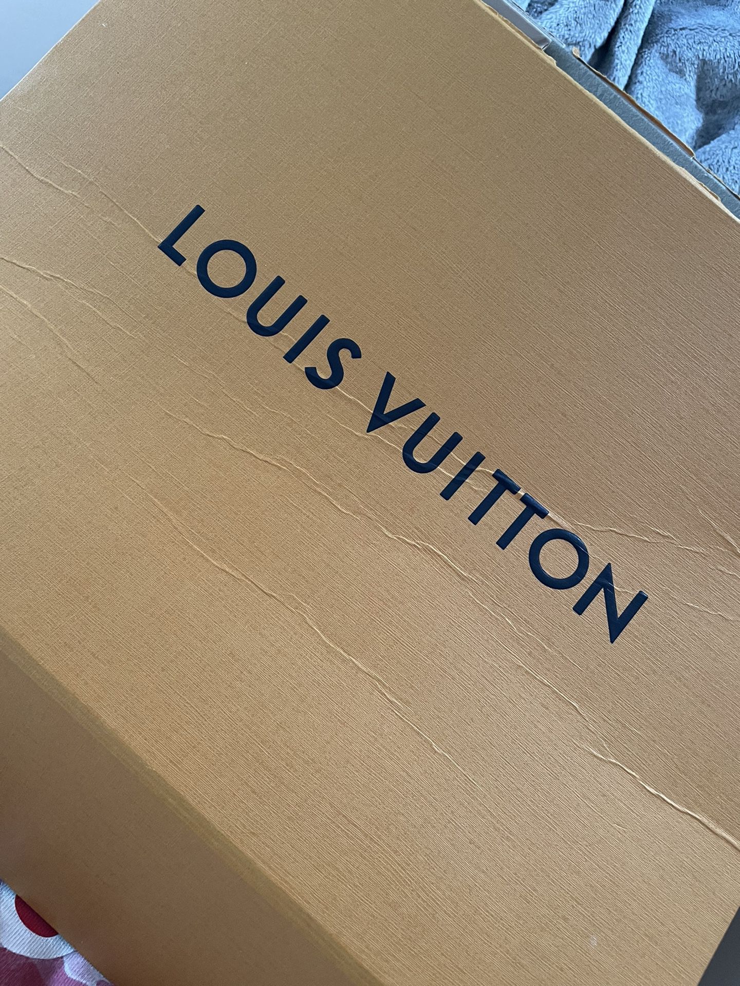 Louis Vuitton LV Petit Damier Scarf 402330 for Sale in Miami, FL - OfferUp