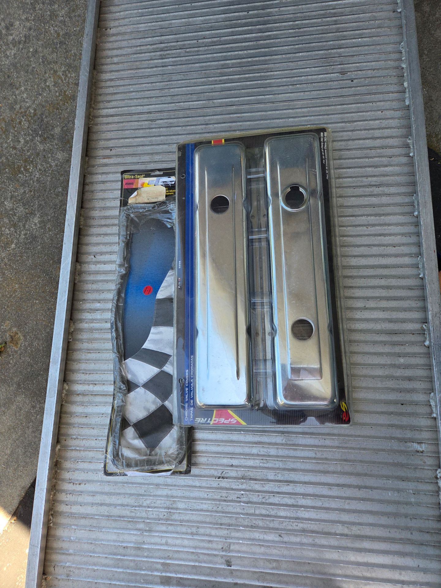 Spectre Performance chrome valve covers s258