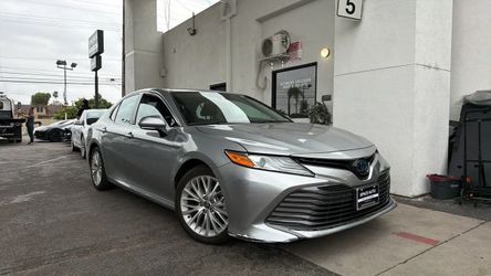 2020 Toyota Camry Hybrid
