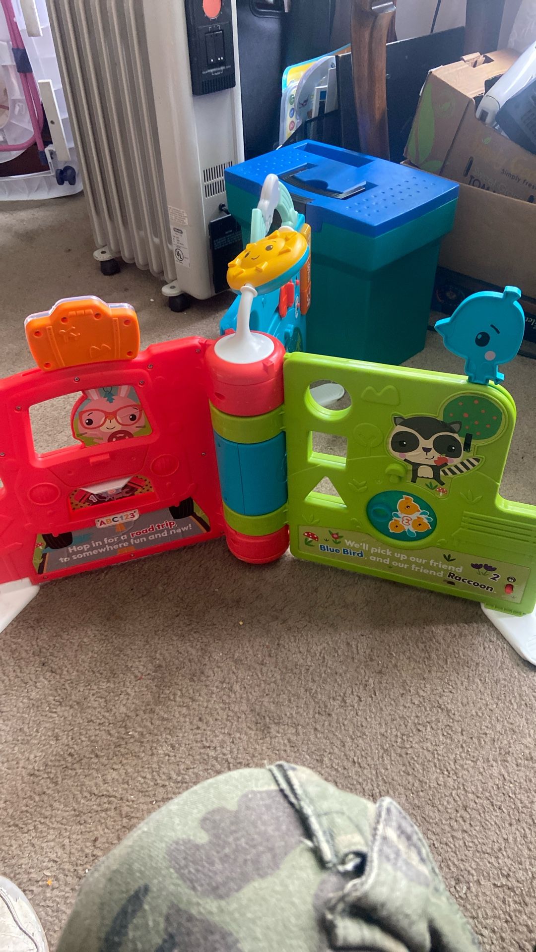 Learning activity Toy Price 5$. Pick Up. E. 72. and Grand View. E. Tacoma