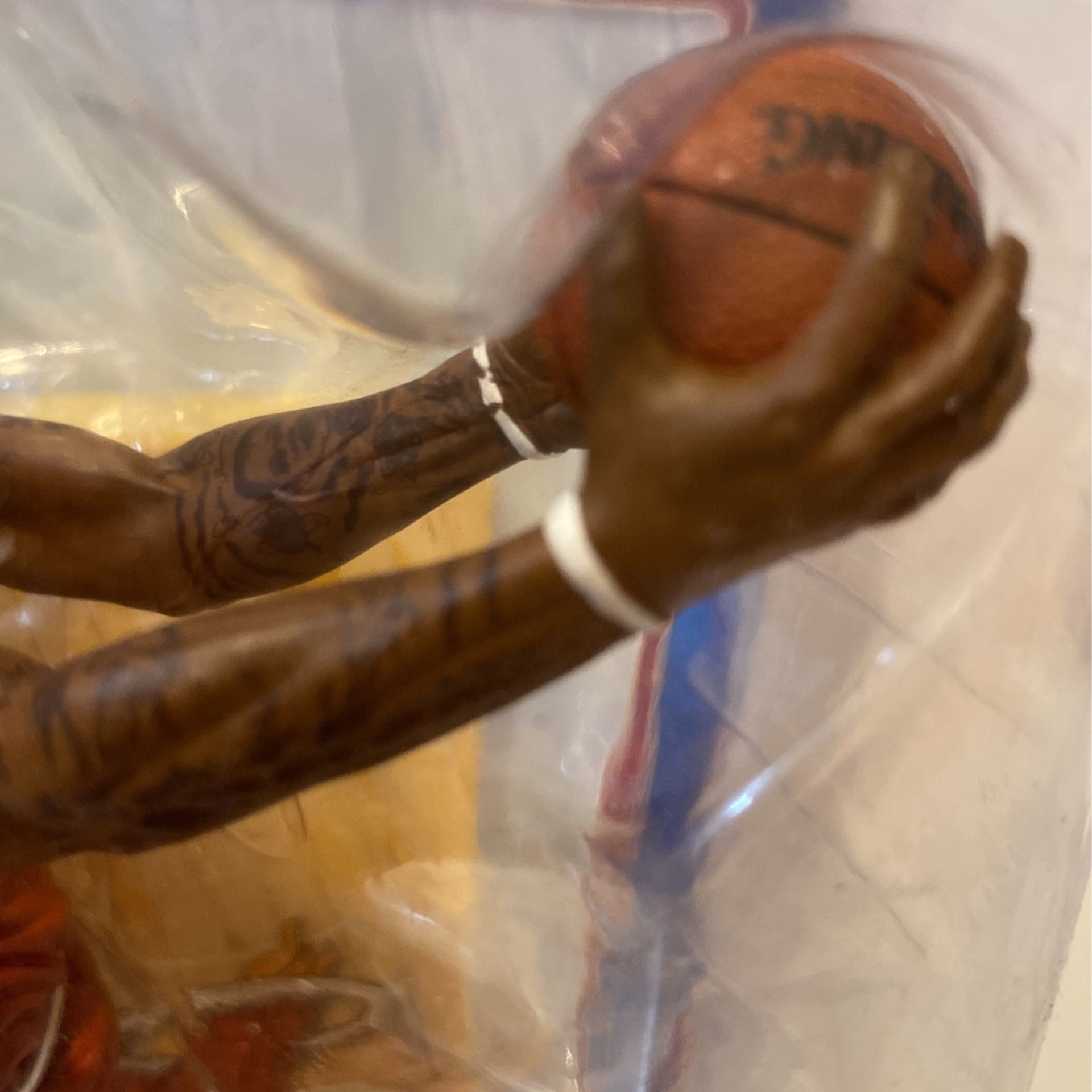 Mcfarlane LEBRON JAMES NBA SERIES #19 Miami Heat Red Jersey Short