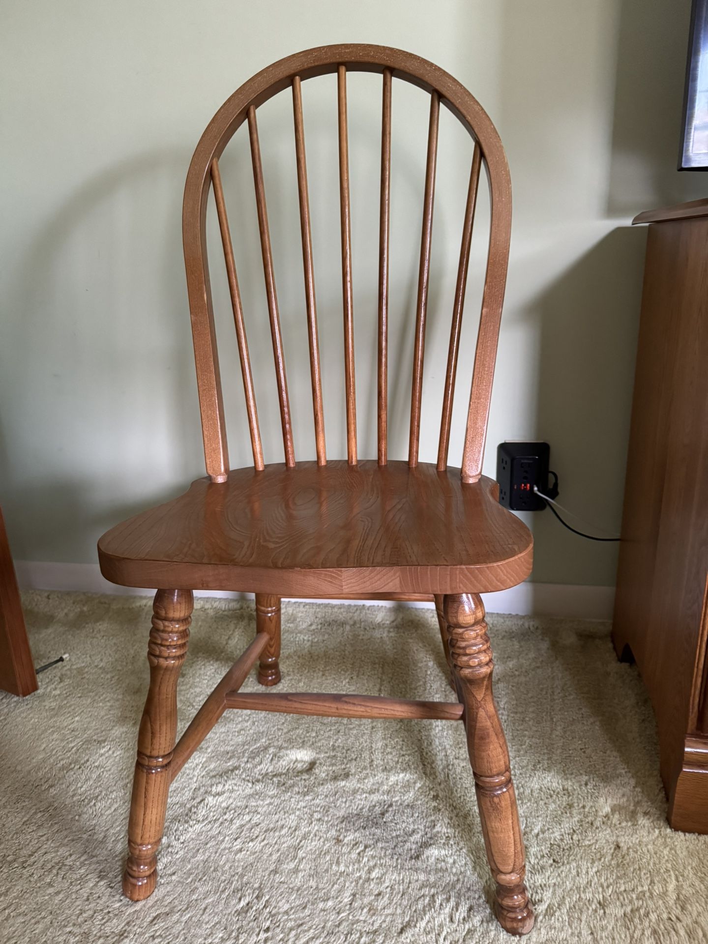 4 Piece Oak Bedroom Set