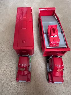 Cars Glow Racers Transforming Mack & Hauler