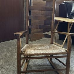 Wood Rocking Chair 