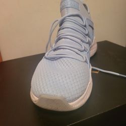 Jordan Formula 23..Carolina Blue....size 12