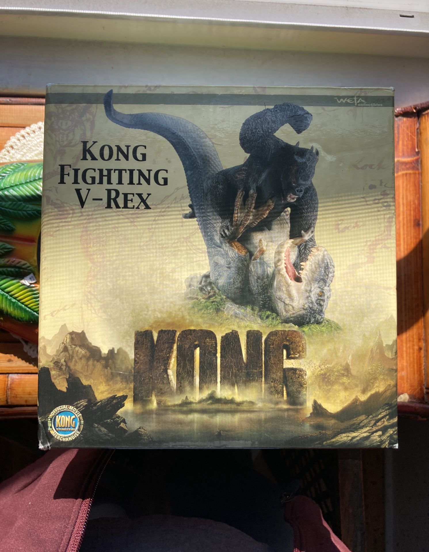 Kong Fighting V-Rex