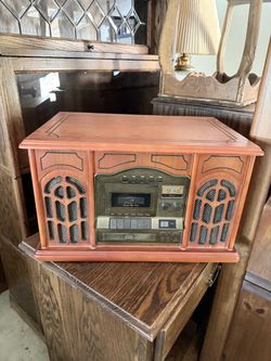 Vintage-Style Stereo System with Cassette and Radio