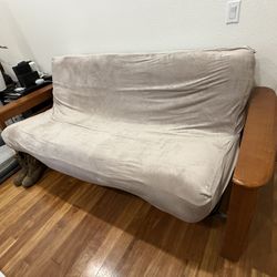 Futon (Like new)