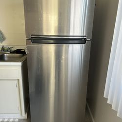 whirlpool refrigerator