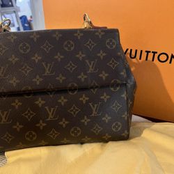 Authentic LV AND GUCCI BAGS 