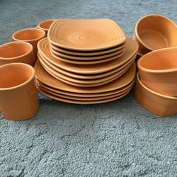 Tangerine Fiesta Dinnerware 4 Place Set