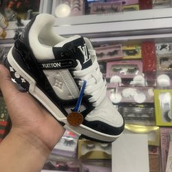 Lv Trainers