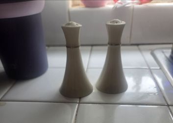 Lenox salt and pepper shakers