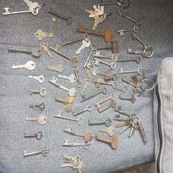 Vintage Antique Keys Some Skeleton 