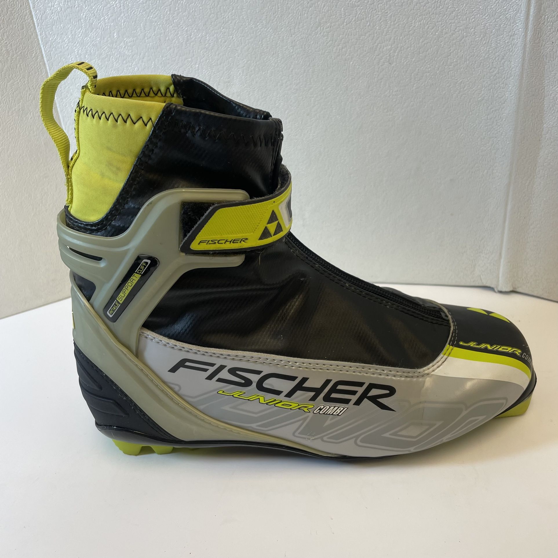 Fischer Junior Combi Nordic Cross Country Ski Boots Size EU41 US8 - Black Gray