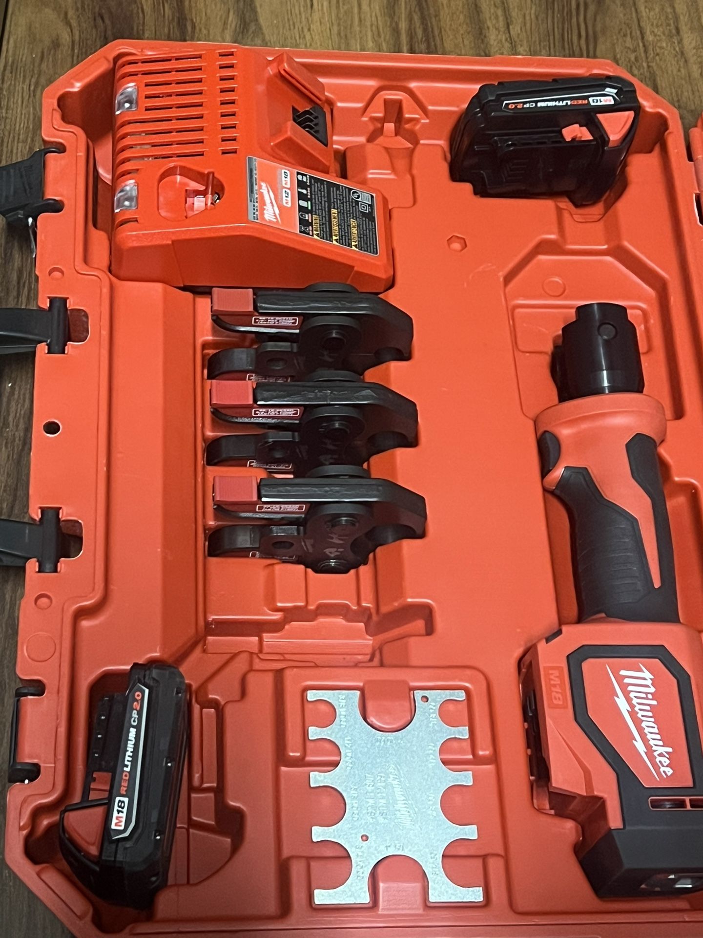 Milwaukee M18 Crimping Tool 