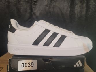 Adidas court side women's size 10