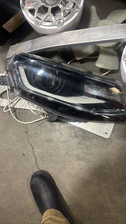 16-23 Camaro Headlight 