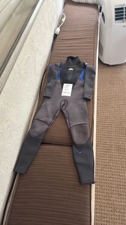 Boys and men’s wetsuits