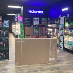 Samsung QLED 60” 4K Smart TV Quantum HDR New