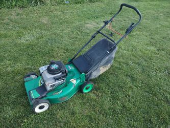 Push lawn mower with bagger