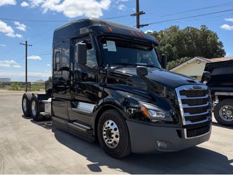 2022 Freightliner Cascadia 126 (60” Midroof sleeper)