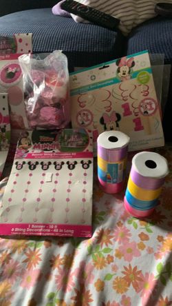 Minie mouse party stuff